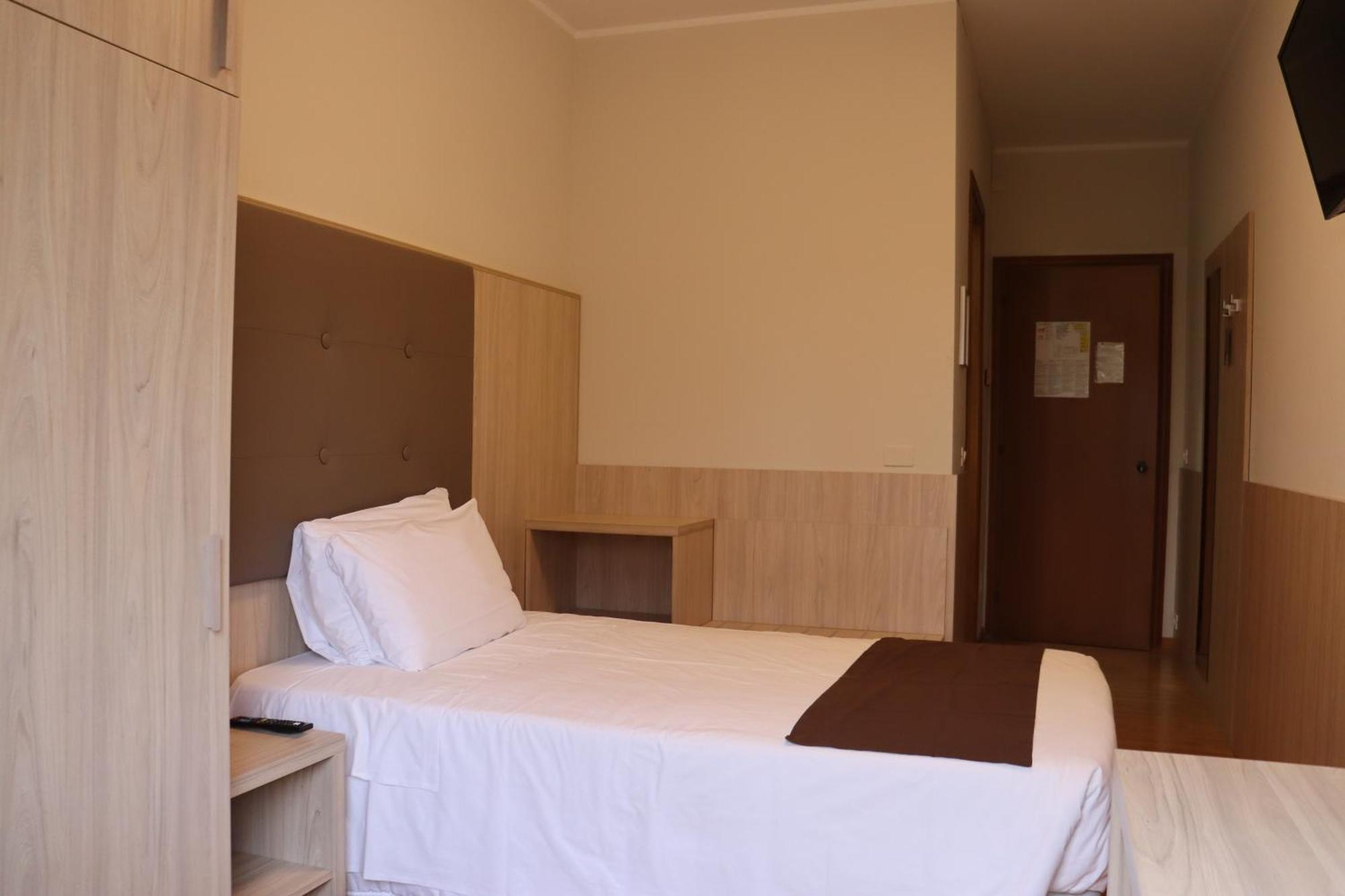 Hotel Montereale Pordenone Luaran gambar