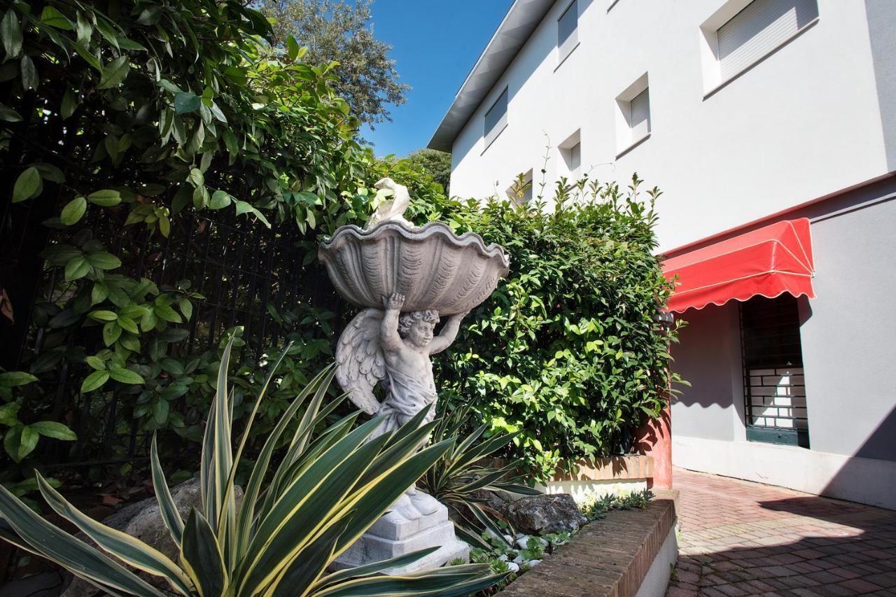 Hotel Montereale Pordenone Luaran gambar